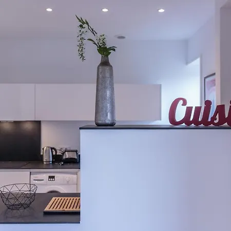 Izokina Keyweek 2 Bedroom In Διαμέρισμα