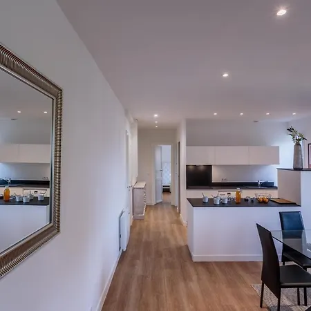 Izokina Keyweek 2 Bedroom In Διαμέρισμα *